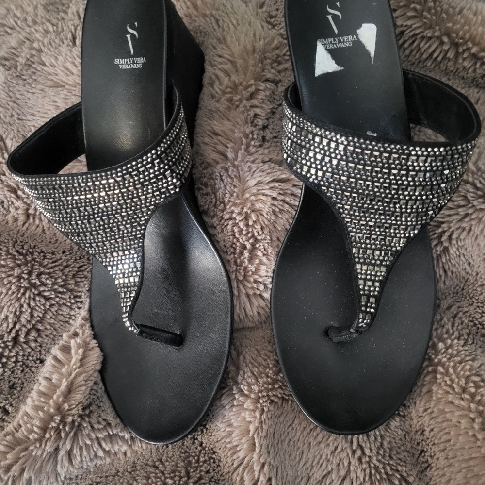 Simply Vera Wang black rhinestone womens wedge sandal size 10